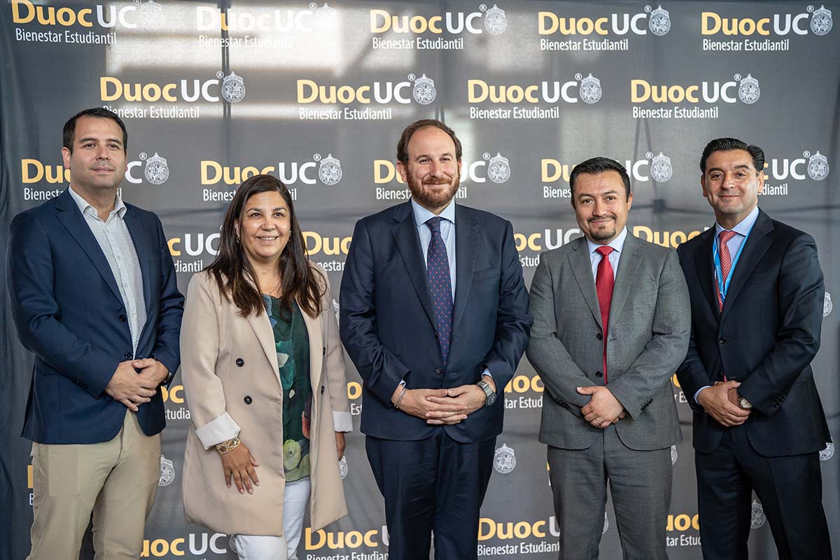Cierre Esc Digital Duoc UC
