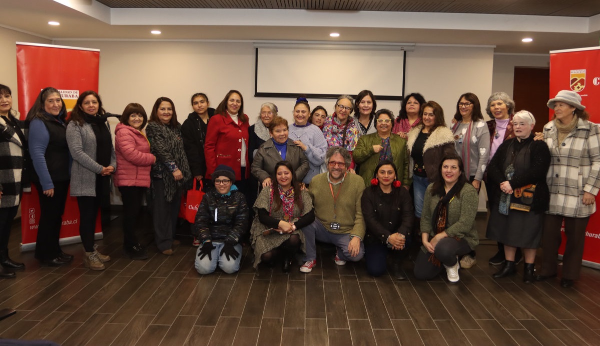 Arpilleristas de Huechuraba son parte de la exposición itinerante que recorrerá distintas comuna de la RM.