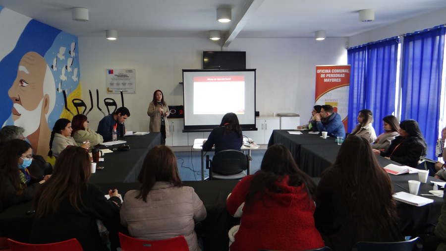 Segunda Mesa Comunal para el Trabajo con Personas Mayores