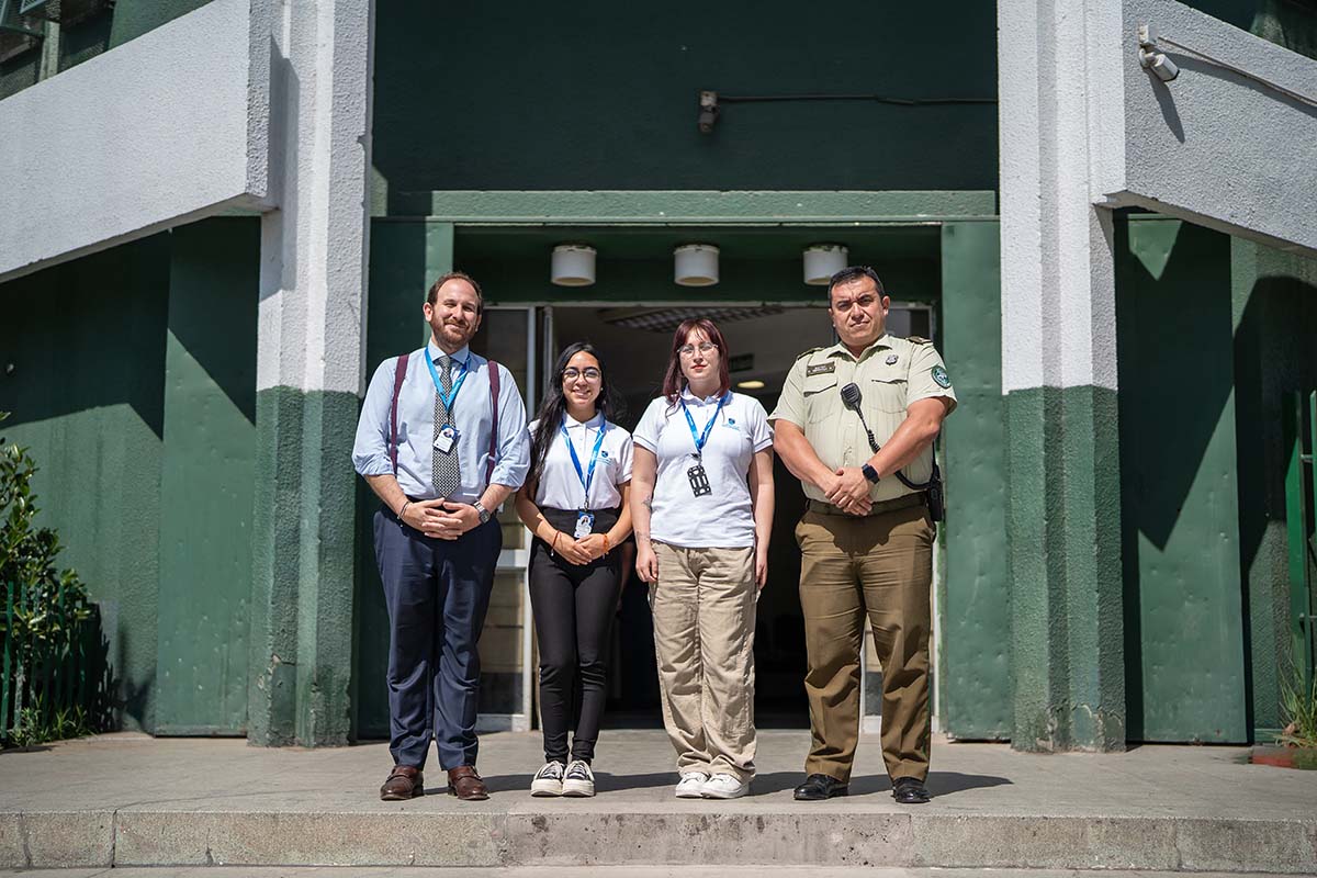 Más Carabineros en las calles